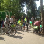 Action-Balade à Vélo pour les législatives (Buttes-Chaumont)
